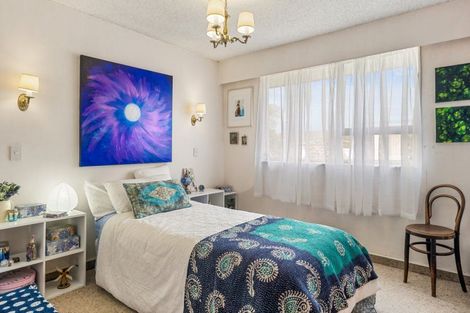 Photo of property in 98 Hillcrest Road, Raumati Beach, Paraparaumu, 5032