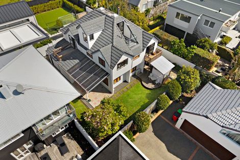 Photo of property in 1/24 Ocean View Road, Milford, Auckland, 0620