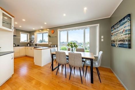 Photo of property in 10 Bothwell Place, Pahurehure, Papakura, 2113