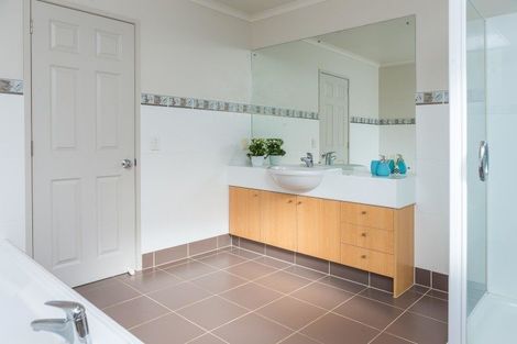 Photo of property in 52 Esperance Road, Glendowie, Auckland, 1071