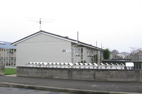 Photo of property in 31 Bradshaw Street, South Dunedin, Dunedin, 9012