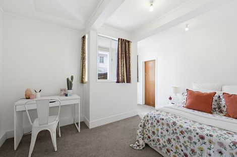 Photo of property in 77 Baylands Drive, Newlands, Wellington, 6037