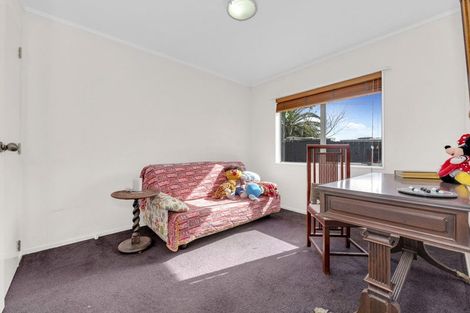 Photo of property in 220 Te Irirangi Drive, Flat Bush, Auckland, 2019