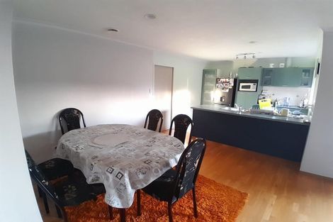 Photo of property in 2 Sandwick Drive, Weymouth, Auckland, 2103