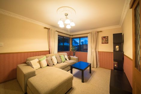 Photo of property in 8a Palm Avenue, Hokowhitu, Palmerston North, 4410