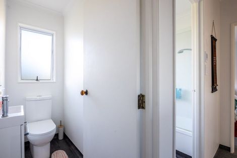 Photo of property in 369 Mangorei Road, Merrilands, New Plymouth, 4312