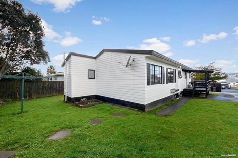 Photo of property in 9 Riserra Drive, Ranui, Auckland, 0612