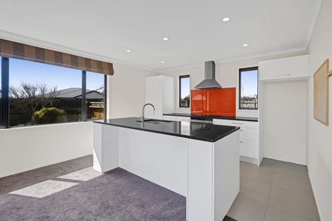 Photo of property in 2 Rawiri Drive, Bell Block, New Plymouth, 4312