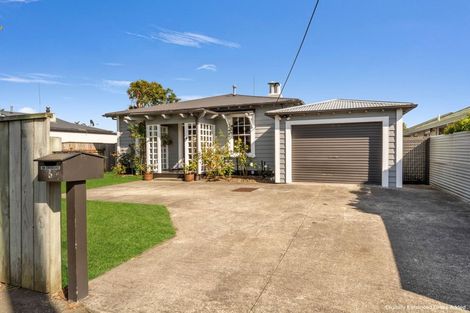 Photo of property in 6 Fairs Road, Milson, Palmerston North, 4414