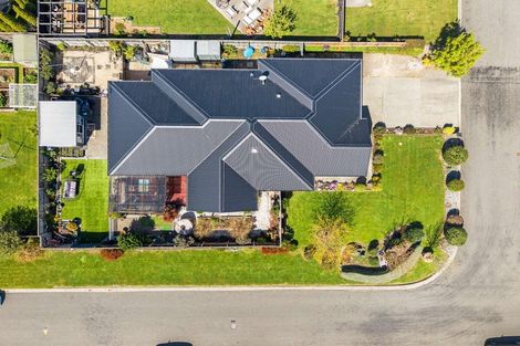 Photo of property in 37 Aspen Street, Rangiora, 7400