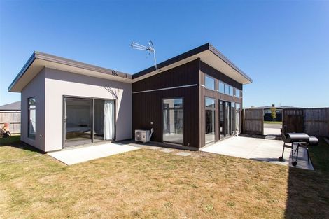 Photo of property in 37 Flint Road, Rolleston, 7614