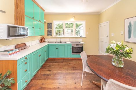 Photo of property in 18 Hutchison Crescent, Durie Hill, Whanganui, 4500