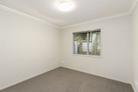 Photo of property in 12 Ted Gilberd Place, Newlands, Wellington, 6037