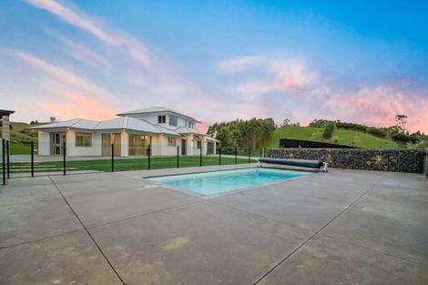 Photo of property in 193 Dunn Road, Ararimu, Drury, 2579