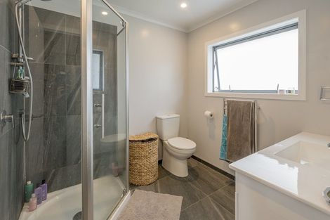 Photo of property in 53 Ohau Terraces, Ohau, Levin, 5570