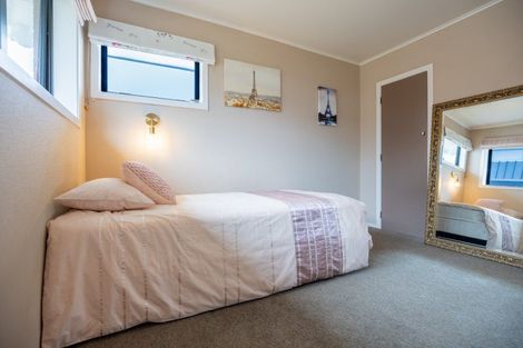 Photo of property in 6 Resthill Crescent, Glenview, Hamilton, 3206