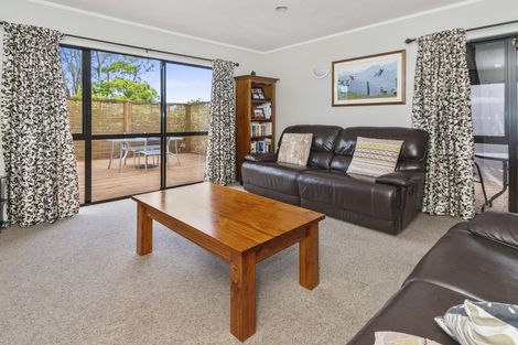 Photo of property in 2/30 Botany Road, Howick, Auckland, 2010
