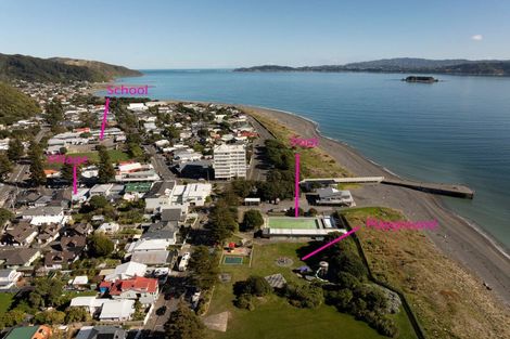 Photo of property in 73 Marine Parade, Eastbourne, Lower Hutt, 5013