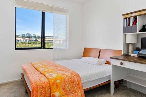 Photo of property in Apollo Apartments, 201/46 Rosedale Road, Rosedale, Auckland, 0632