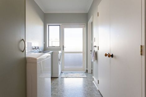 Photo of property in 12 Mirbeck Avenue, Cambridge, 3434