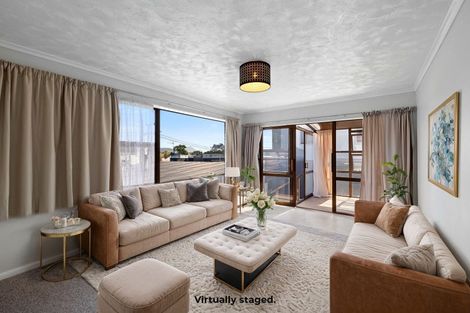 Photo of property in 17 Cutfield Road, New Plymouth, 4310