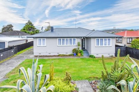 Photo of property in 34 Rollerson Street, Papakura, 2110