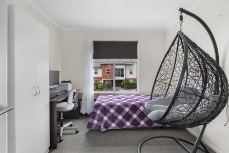 Photo of property in 77 Chiefs Court, Hamilton East, Hamilton, 3216