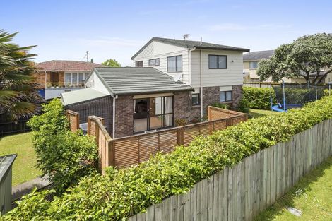 Photo of property in 2/30 Botany Road, Howick, Auckland, 2010