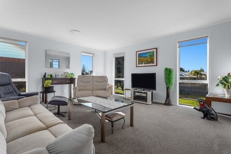 Photo of property in 33 Omega Place, Coastlands, Whakatane, 3120