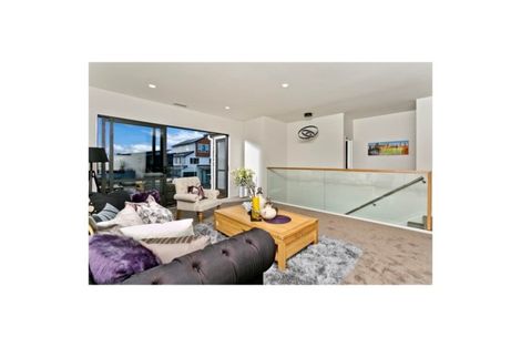 Photo of property in 22 Turutu Place, Long Bay, Auckland, 0630