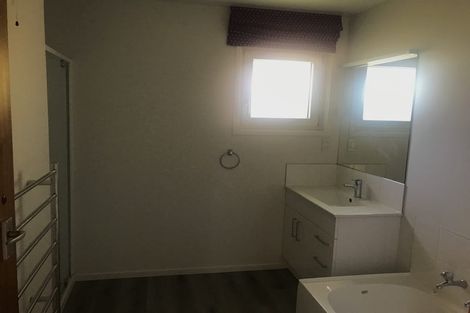 Photo of property in 22 Augusta Street, Redcliffs, Christchurch, 8081