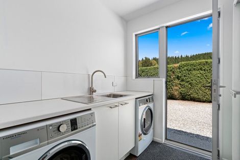 Photo of property in 7 Alice Burn Drive, Luggate, Cromwell, 9383