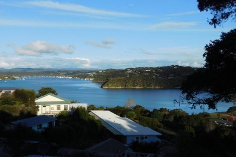 Photo of property in 4 Coutts Avenue, Paihia, 0200