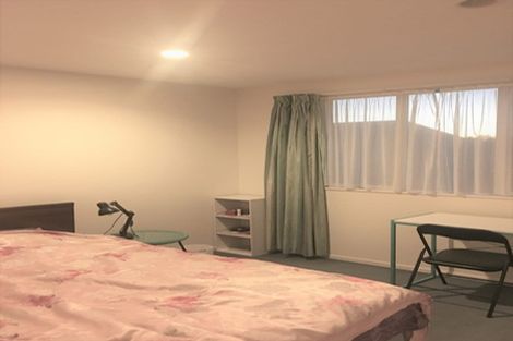 Photo of property in 4 Rosefield Lane, Northcote, Christchurch, 8052