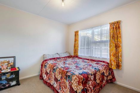 Photo of property in 2/14 Fuller Grove, Woburn, Lower Hutt, 5010
