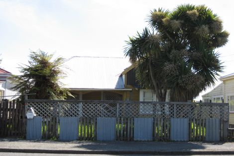 Photo of property in 38 Russell Street, Westport, 7825