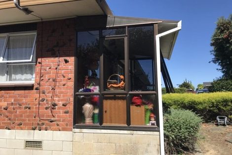 Photo of property in 2/6 Sunshine Place, Papakura, 2110