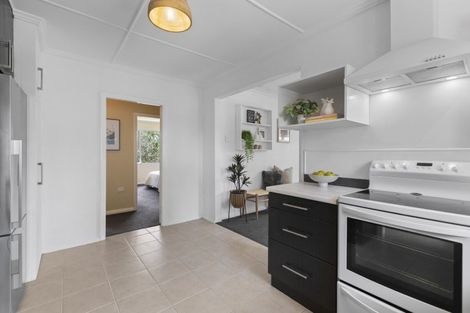 Photo of property in 475a Saint Aubyn Street, Moturoa, New Plymouth, 4310