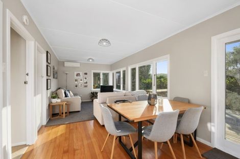 Photo of property in 21 Ogilvie Road, Kinloch, Taupo, 3377