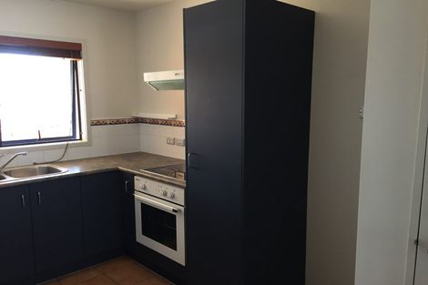 Photo of property in 1/13 John Jennings Drive, Oteha, Auckland, 0632