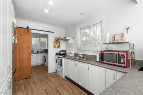 Photo of property in 35 Wilton Crescent, Bishopdale, Christchurch, 8053