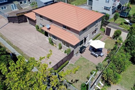 Photo of property in 10a Blacklock Avenue, Henderson, Auckland, 0612