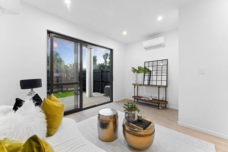 Photo of property in 15c Tabitha Crescent, Henderson, Auckland, 0612