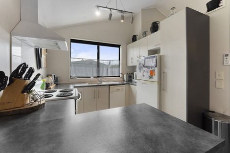 Photo of property in 19 Mcleavey Drive, Kelvin Grove, Palmerston North, 4414