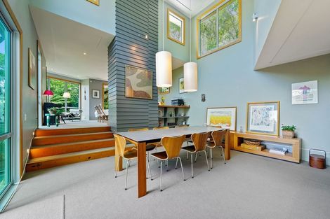 Photo of property in 19 Dillon Street, Lowry Bay, Lower Hutt, 5013