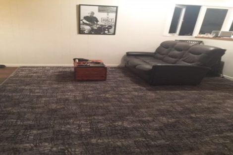 Photo of property in 122 Tawa Road, Kumeu, 0891