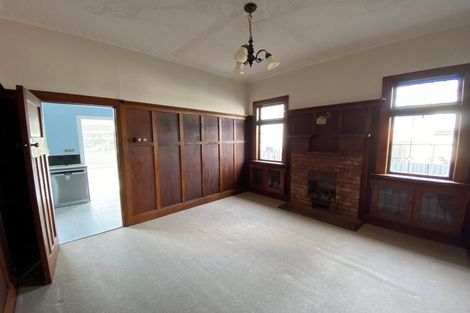 Photo of property in 191 Queens Drive, Lyall Bay, Wellington, 6022