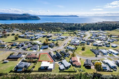 Photo of property in 105 Kahotea Drive, Motuoapa, 3382