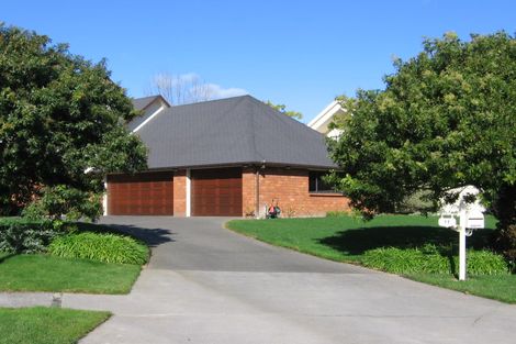 Photo of property in 11 Del Mar Court, Shamrock Park, Auckland, 2016