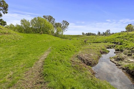 Photo of property in 24 Eagle Street, Welcome Bay, Tauranga, 3112